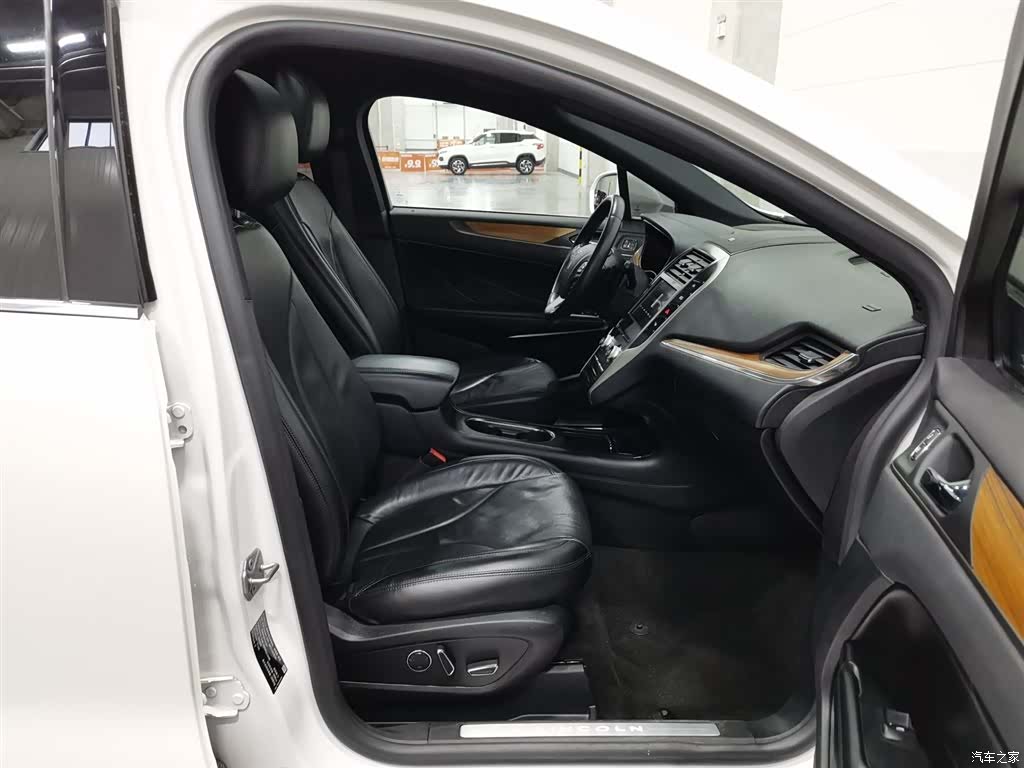 Lincoln MKC, 2019 23