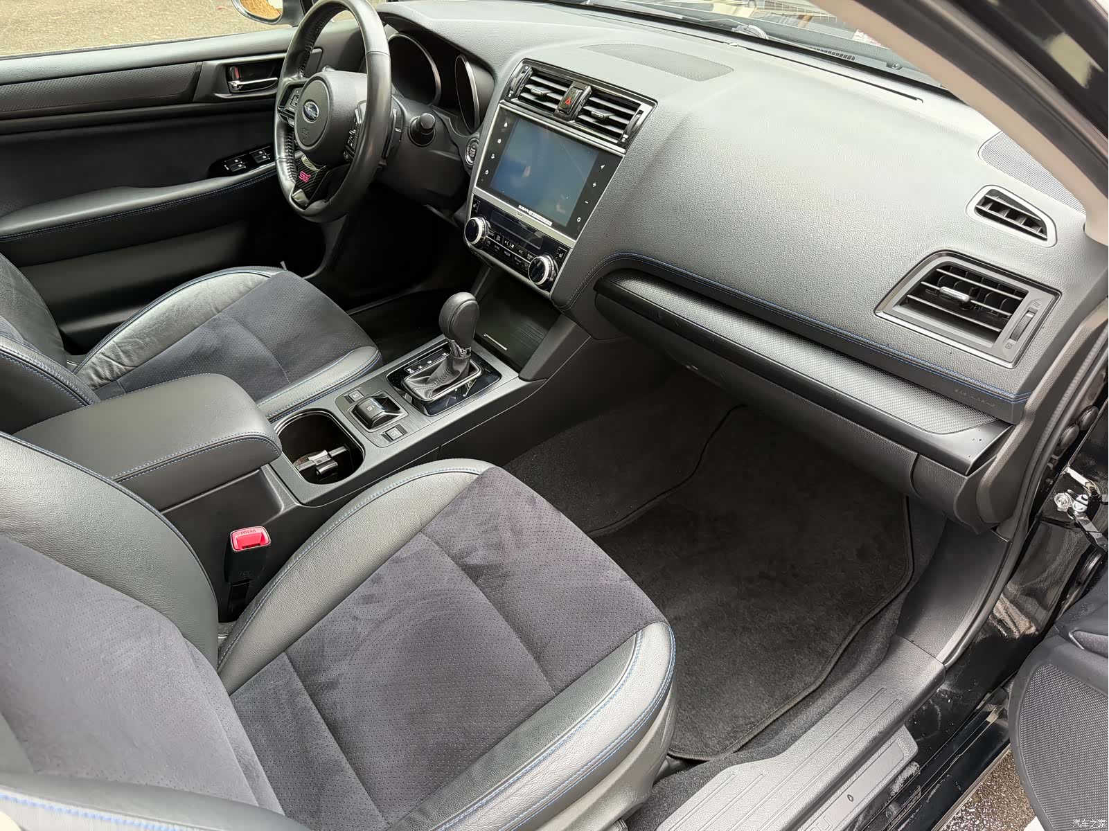 Subaru Legacy, 2022 13