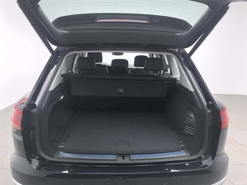 Volkswagen Touareg, 2021 16