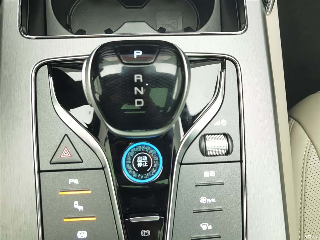 BYD Tang, 2025 13