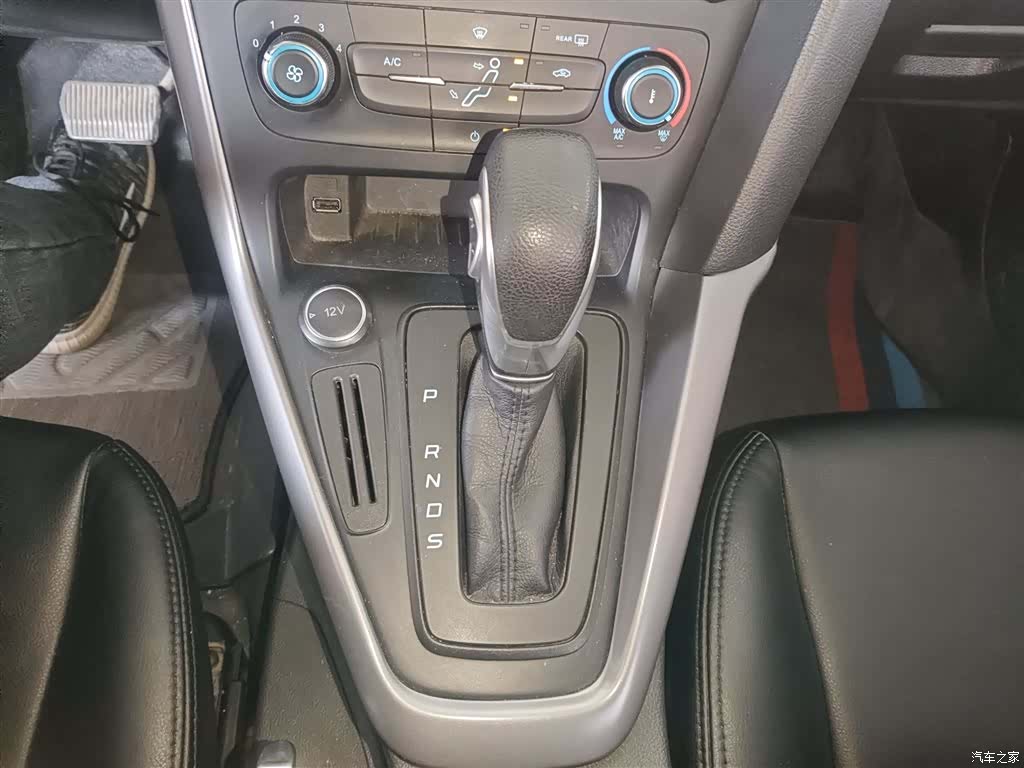 Ford Focus, 2017 10