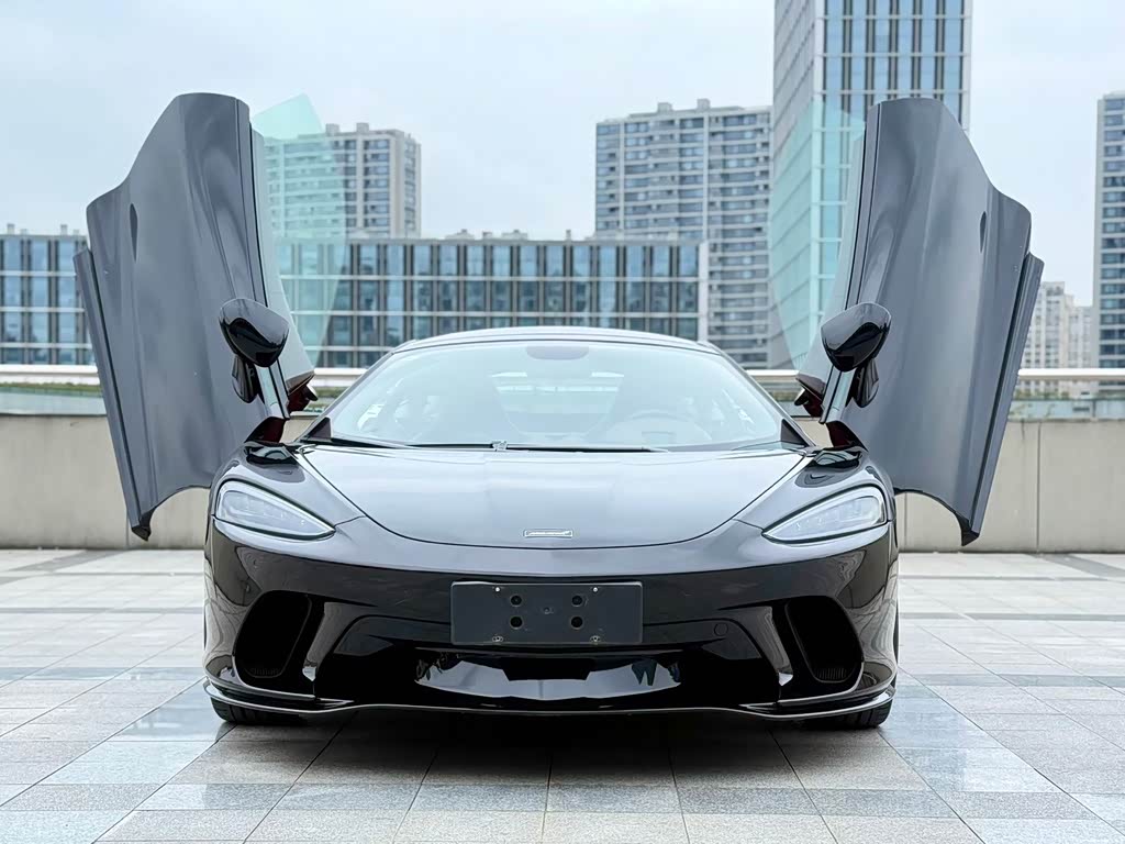 McLaren GT