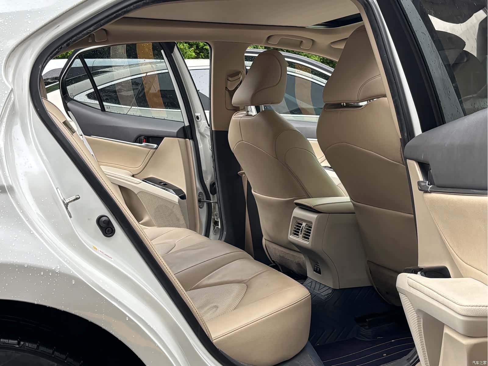 Toyota Camry, 2018 8