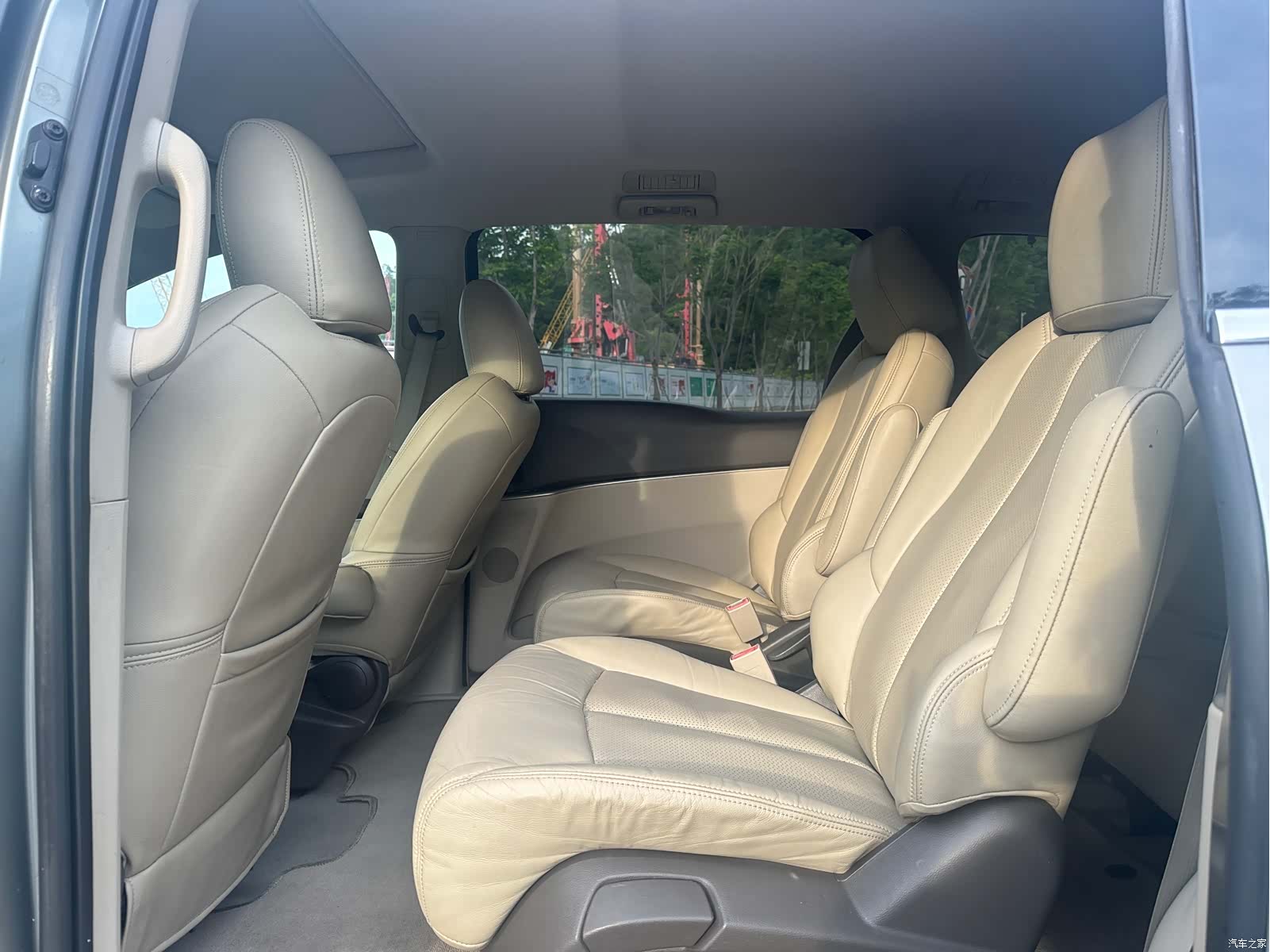 Buick GL8, 2013 10