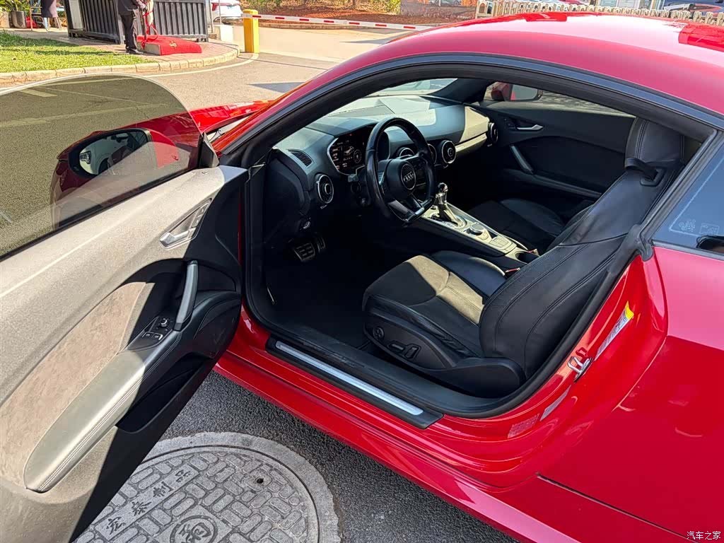 Audi TT, 2016 26