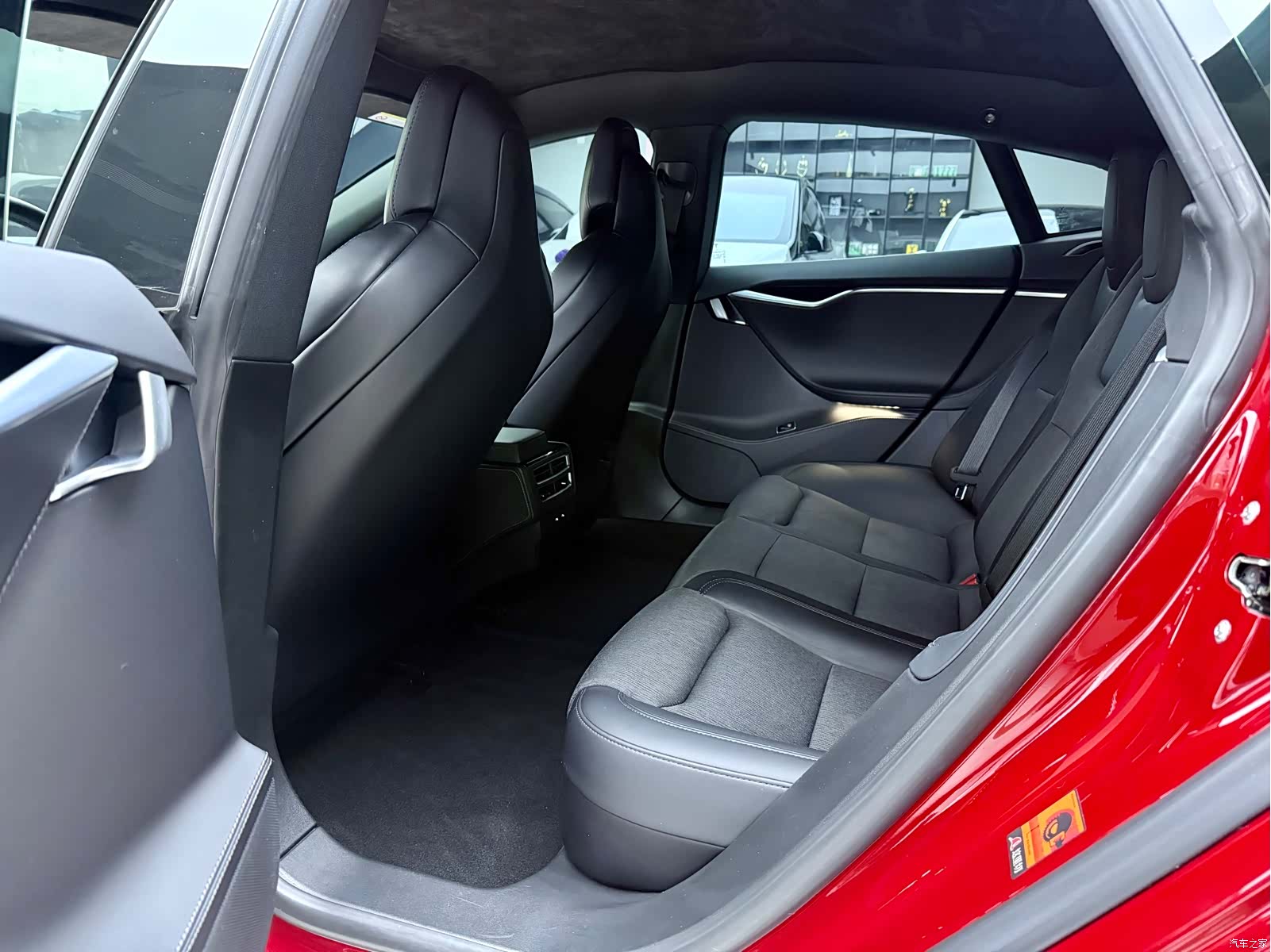 Tesla Model S, 2018 6