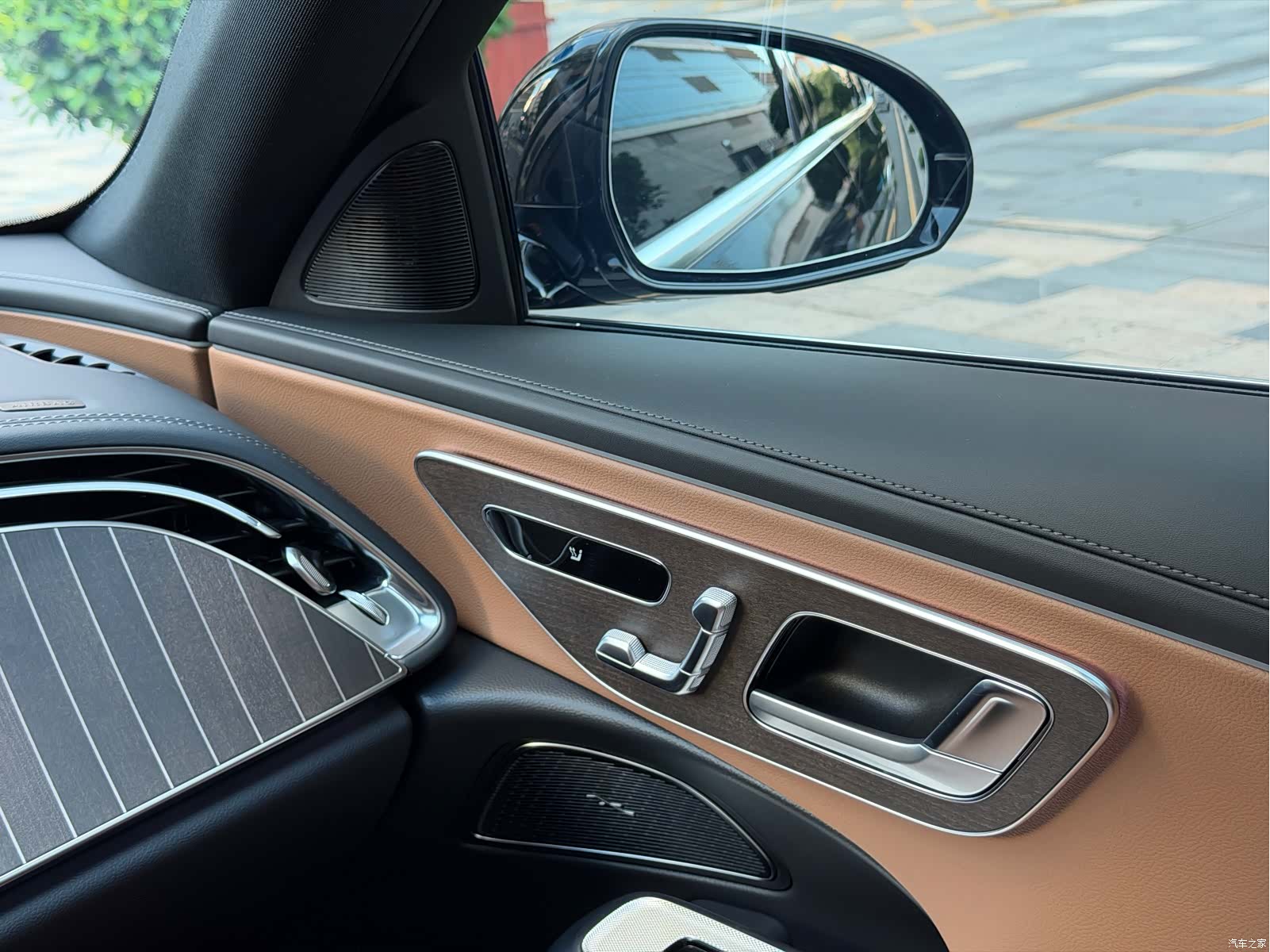 Mercedes-Benz E-Class, 2024 17