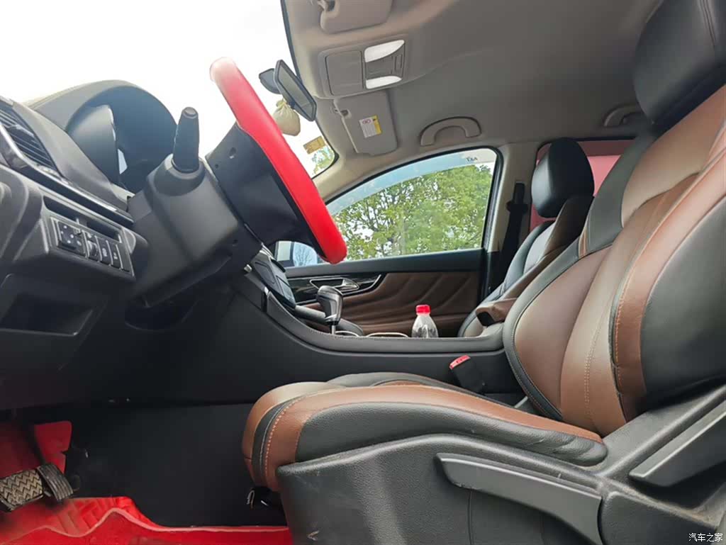 DongFeng AX7, 2018 13