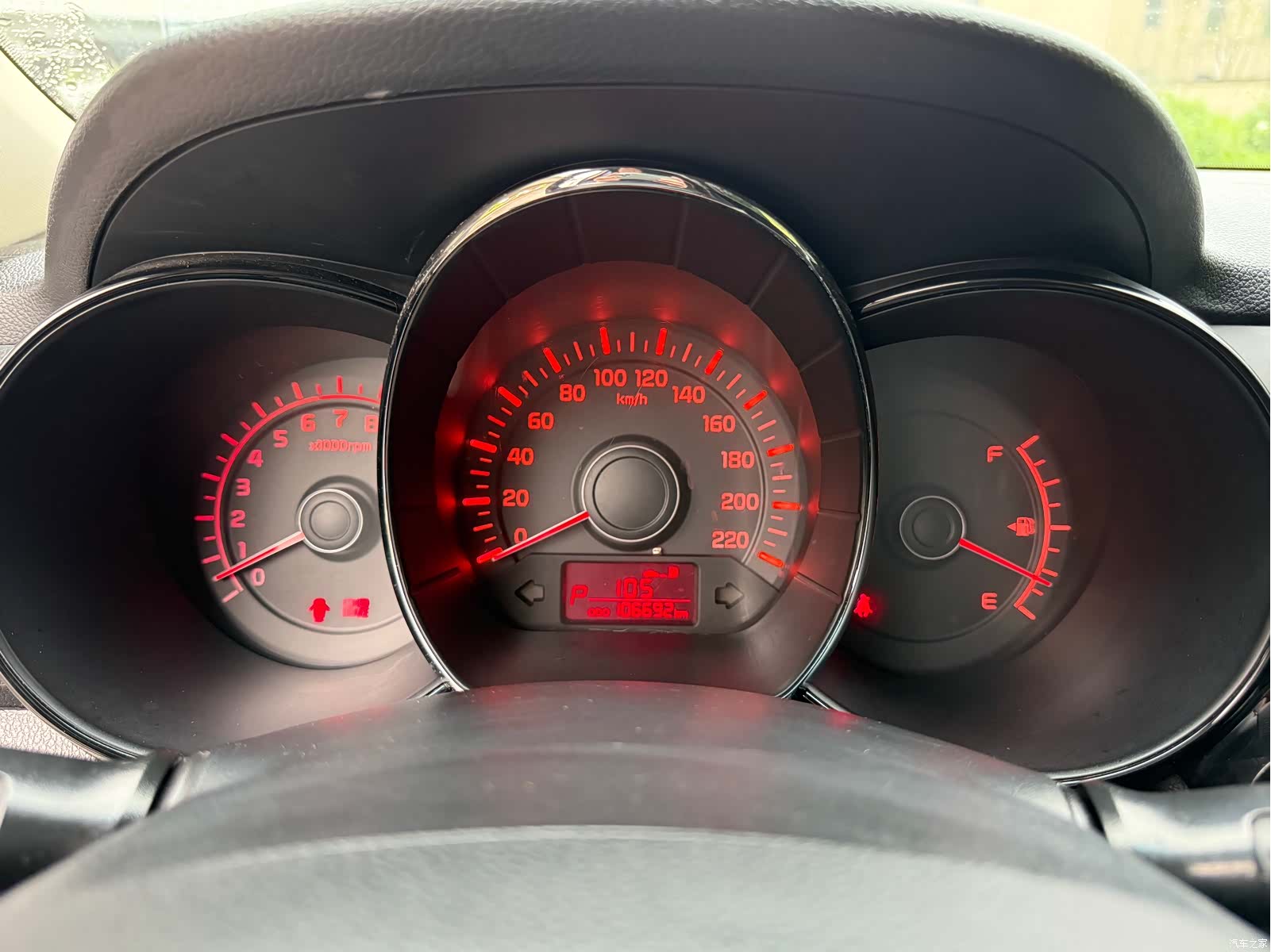 Kia K2, 2012 10
