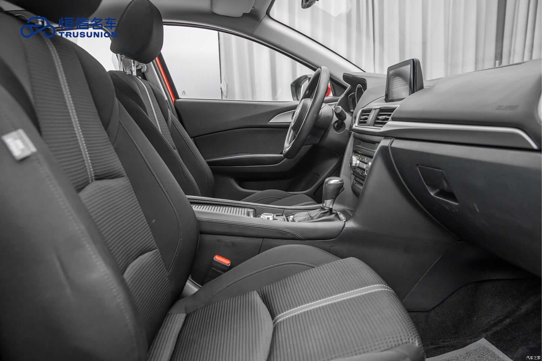 Mazda Mazda3, 2017 15