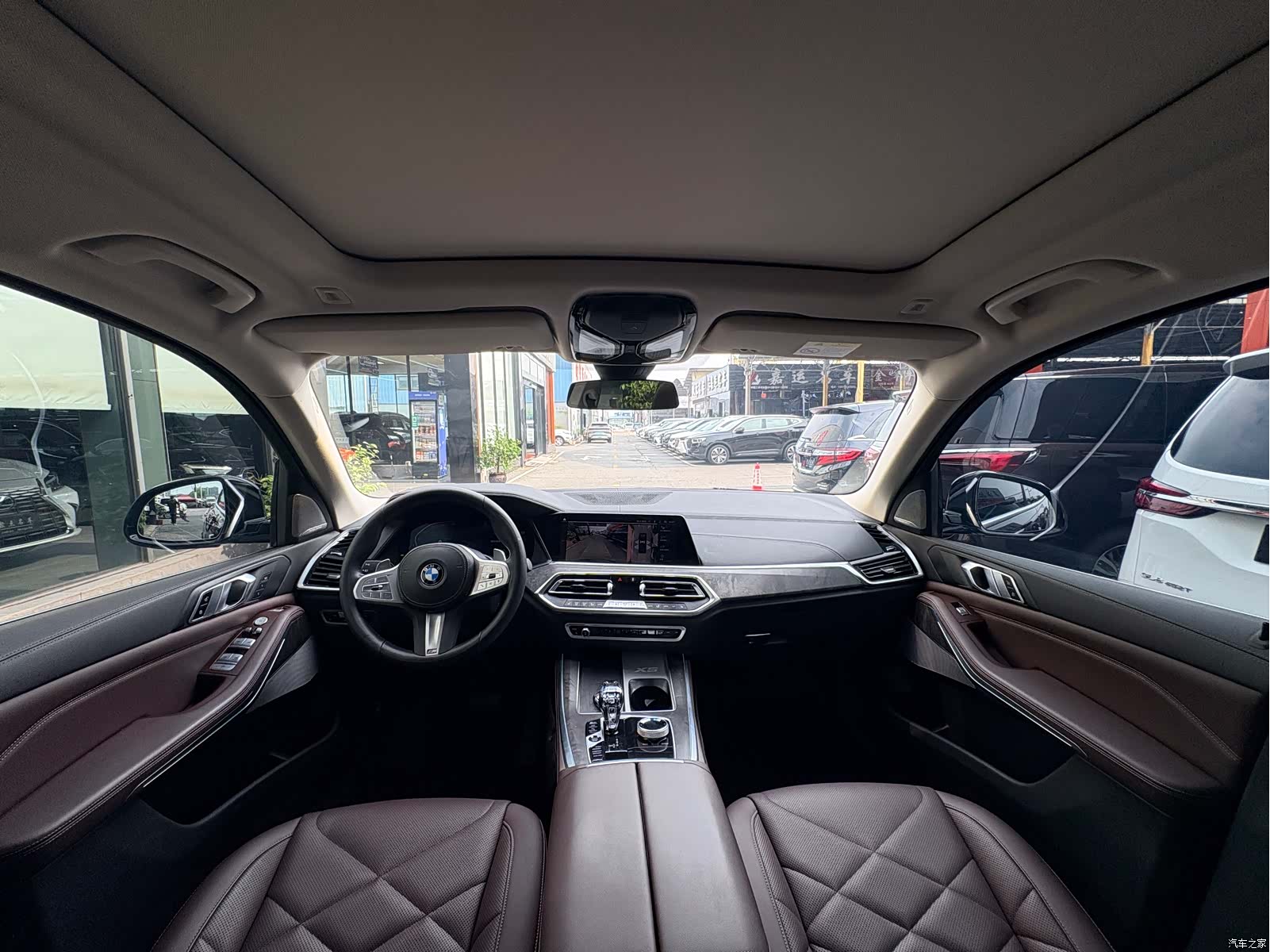 BMW X5, 2023 9