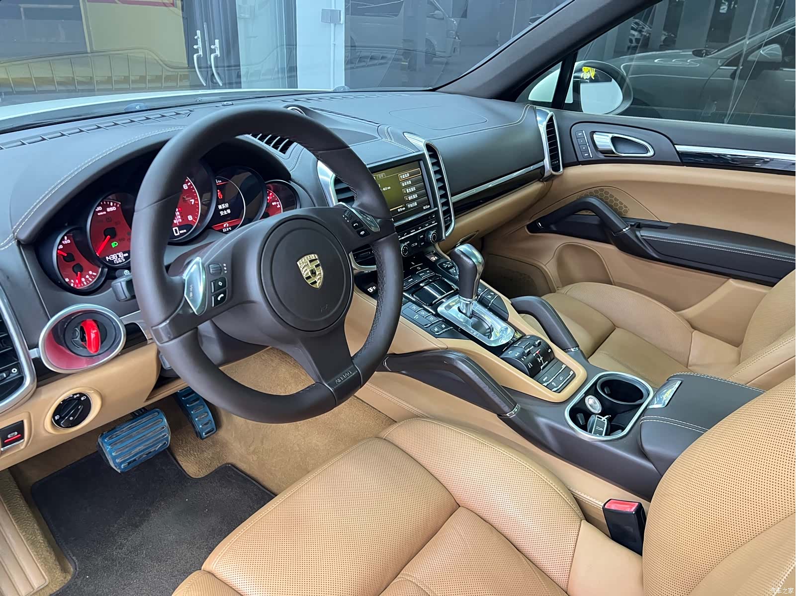 Porsche Cayenne, 2012 8