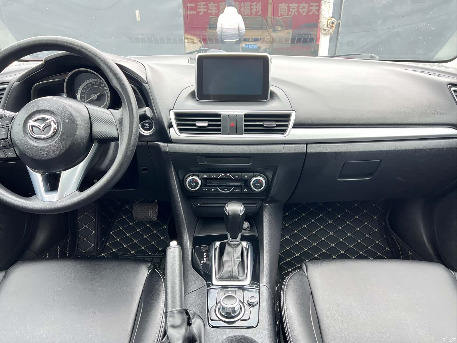 Mazda Mazda3, 2014 16