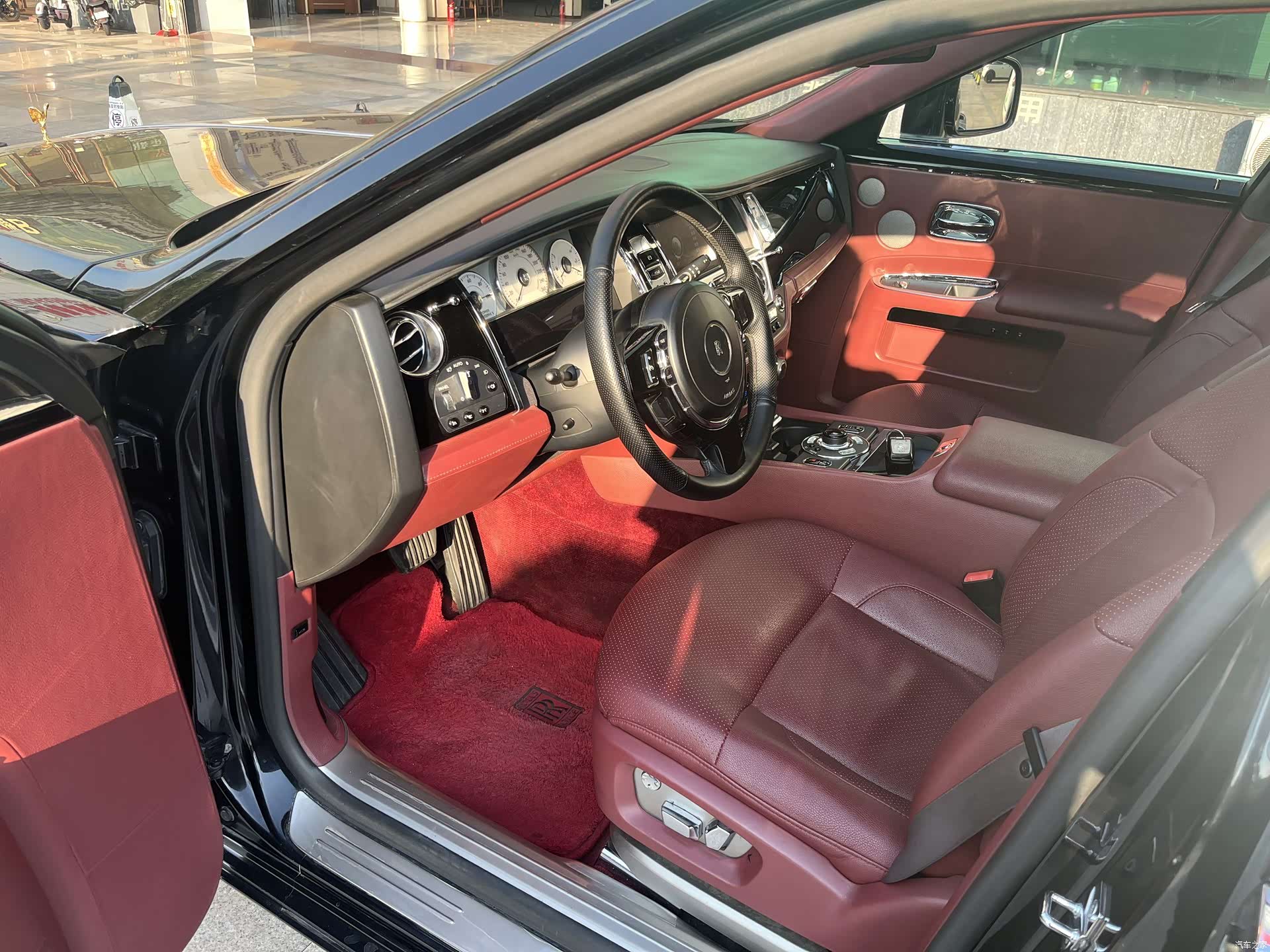 Rolls-Royce Ghost, 2011 4