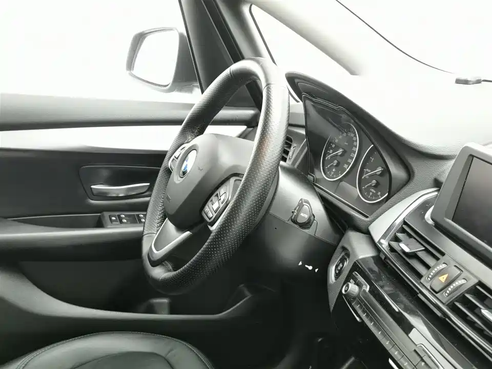 BMW 2 series station wagon