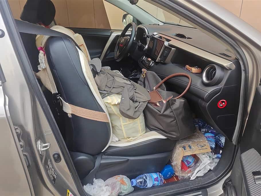 Toyota RAV4 Rongfang