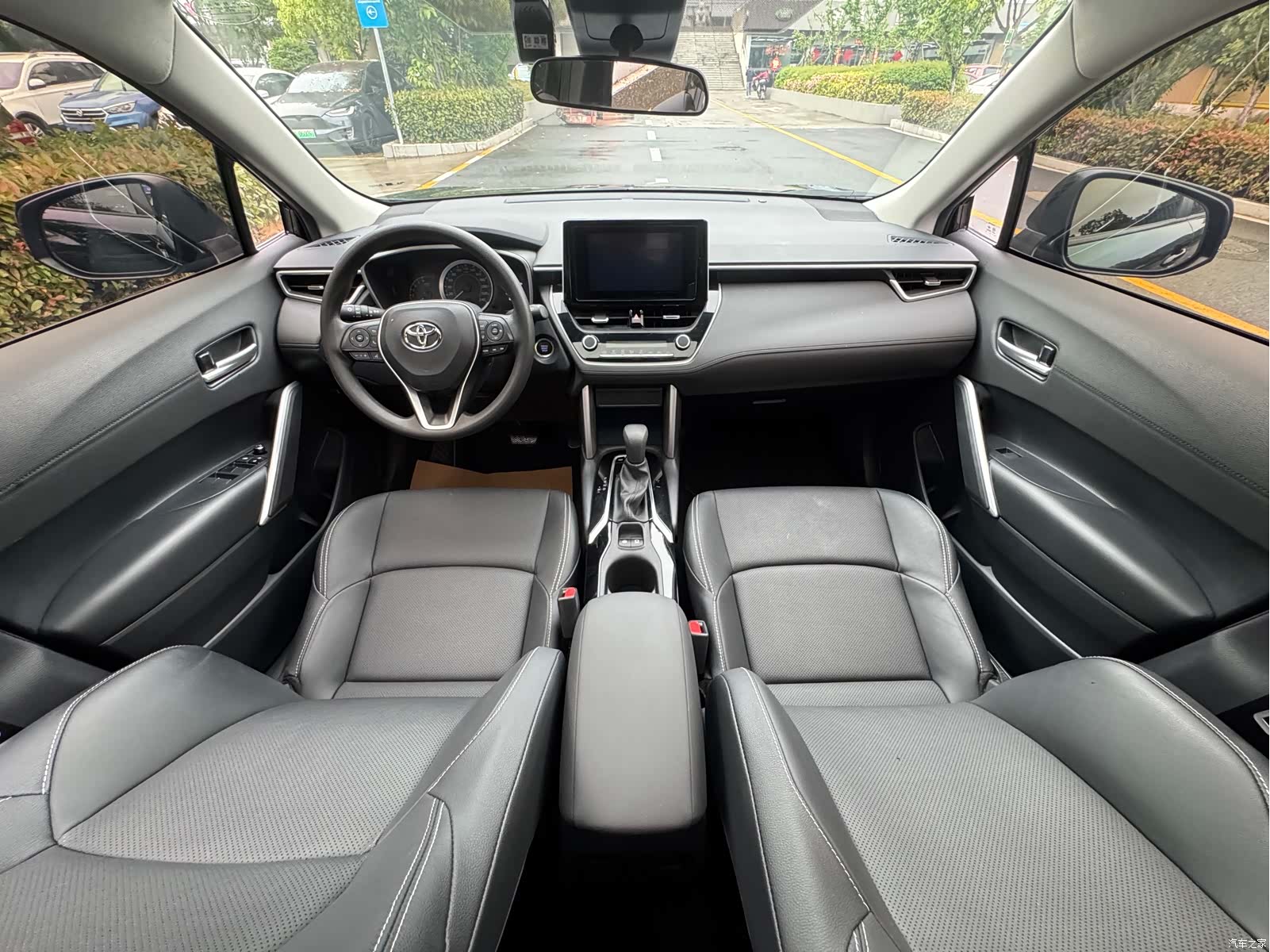 Toyota Frontlander, 2023 20