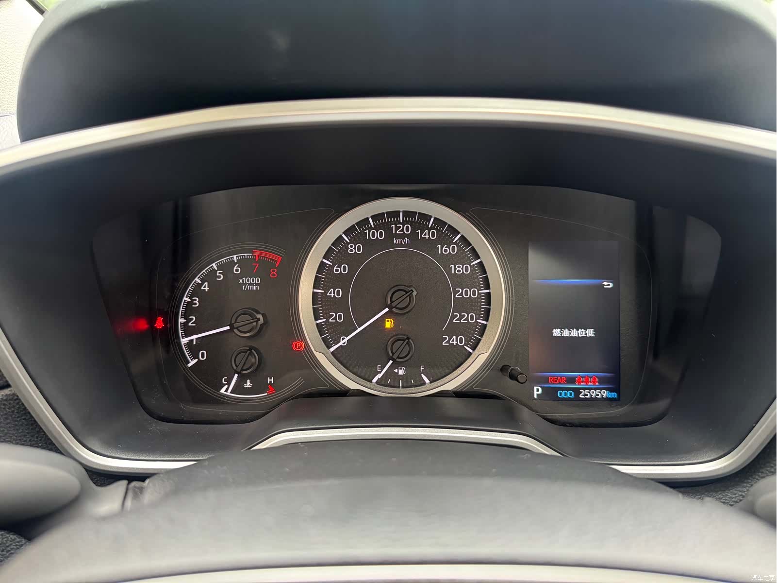 Toyota Frontlander, 2023 22