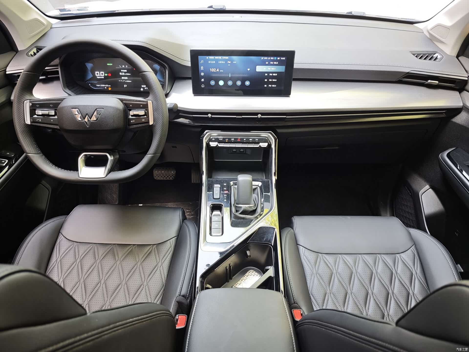 Wuling DHT, 2022 6