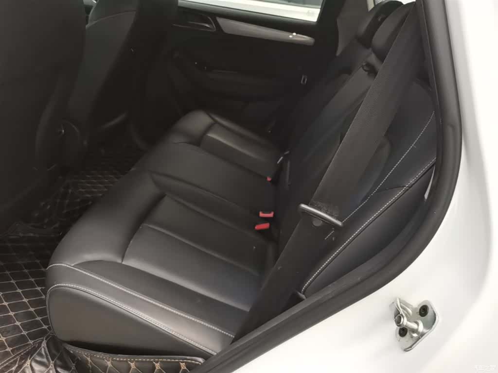 Roewe RX5, 2020 17