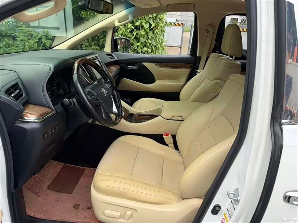 Toyota Alphard, 2017 все фото