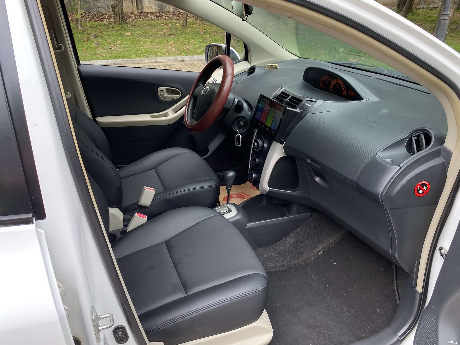 Toyota 1.6E, 2012 16