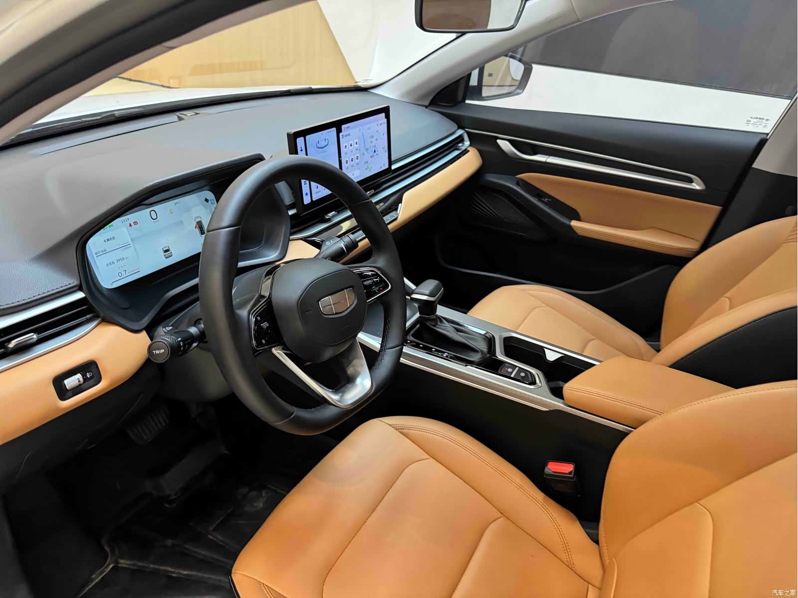 Geely Emgrand, 2024 все фото