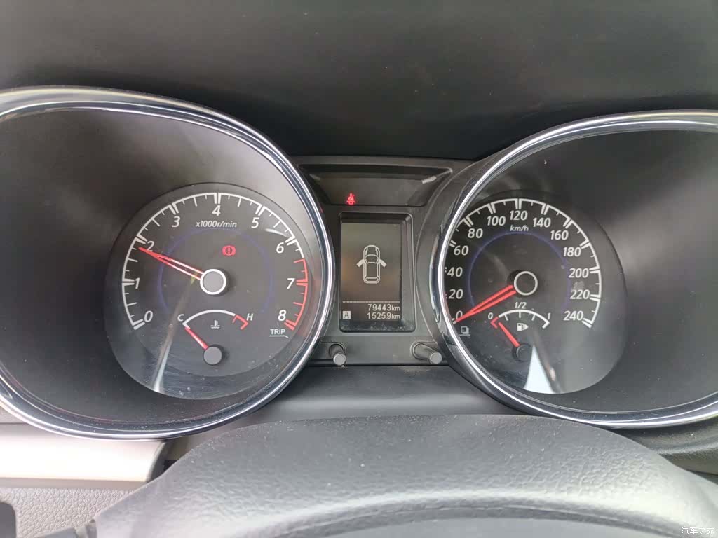 Nissan T70, 2016 8