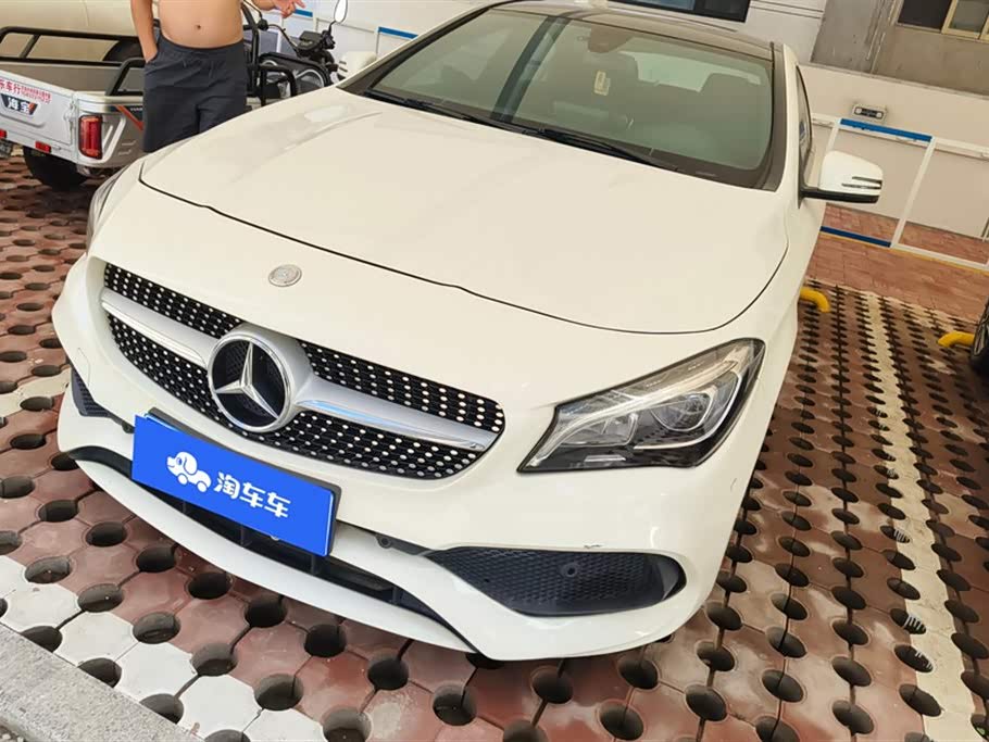 Mercedes-Benz CLA