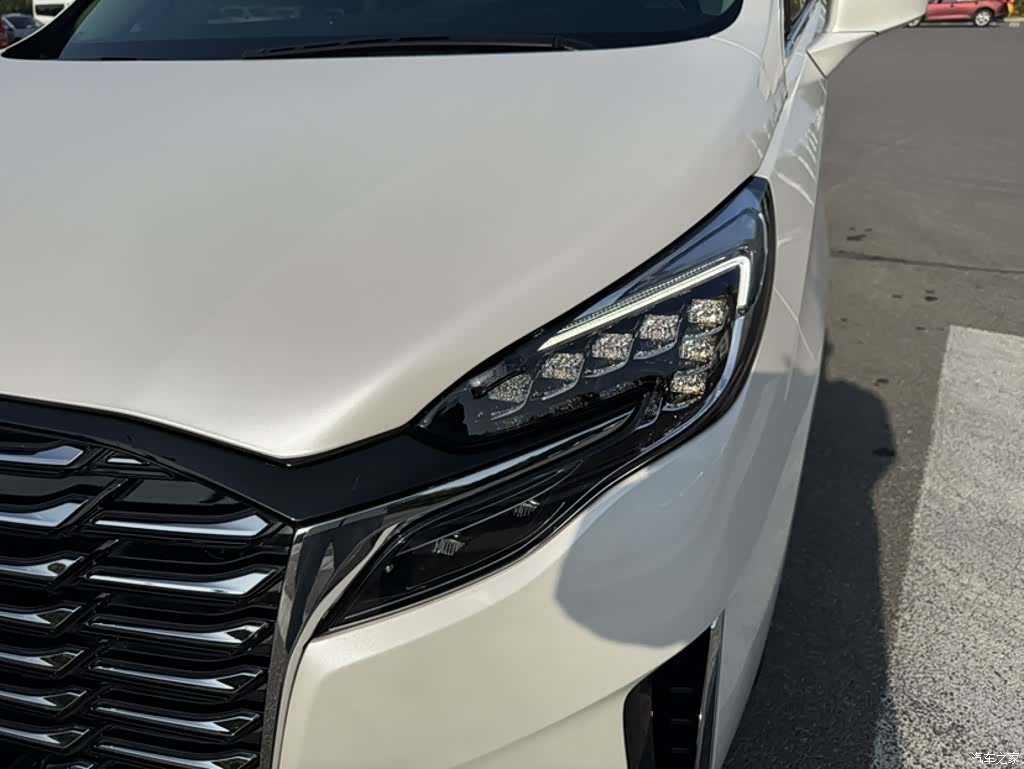 Buick GL8, 2024 18