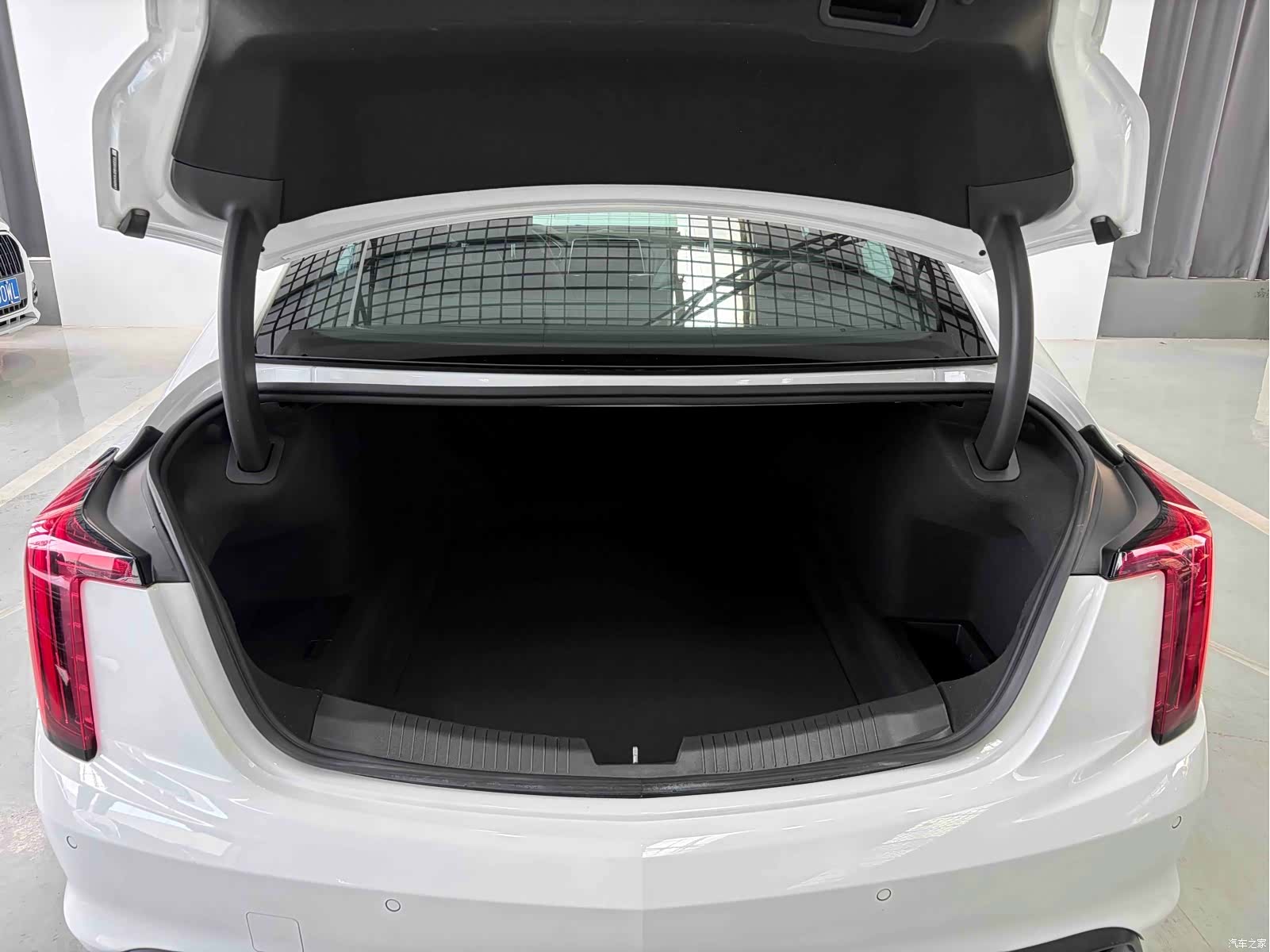 Cadillac CT5, 2022 26