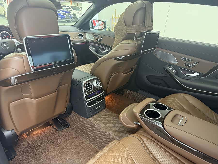 Mercedes-Benz Maybach S-Class 2016, фото 12