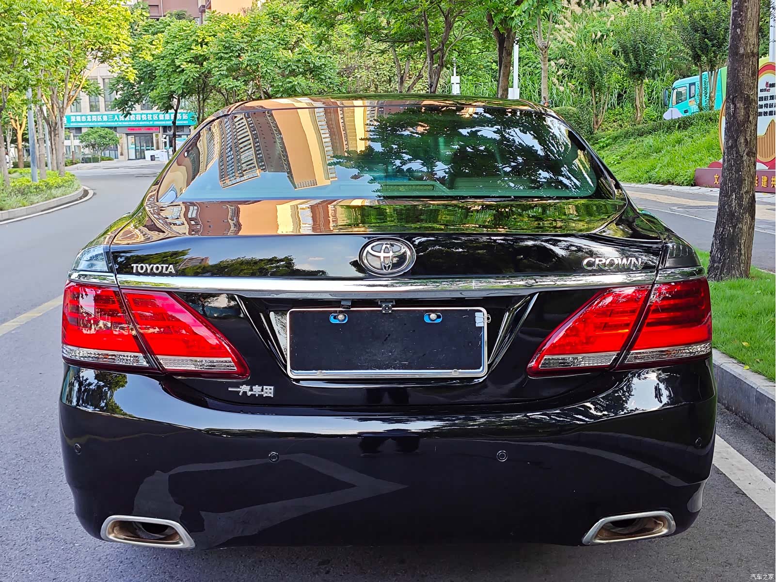 Toyota Crown, 2013 15