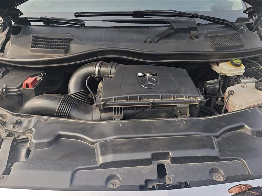 Mercedes-Benz V-class