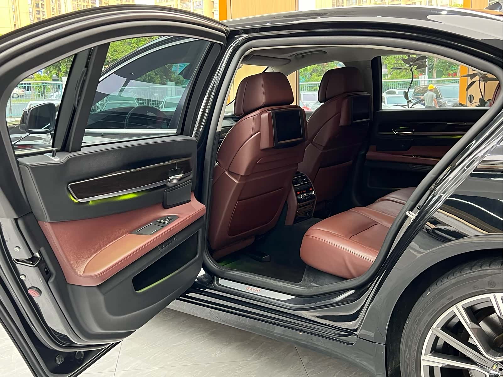 BMW 7 Series, 2012 18