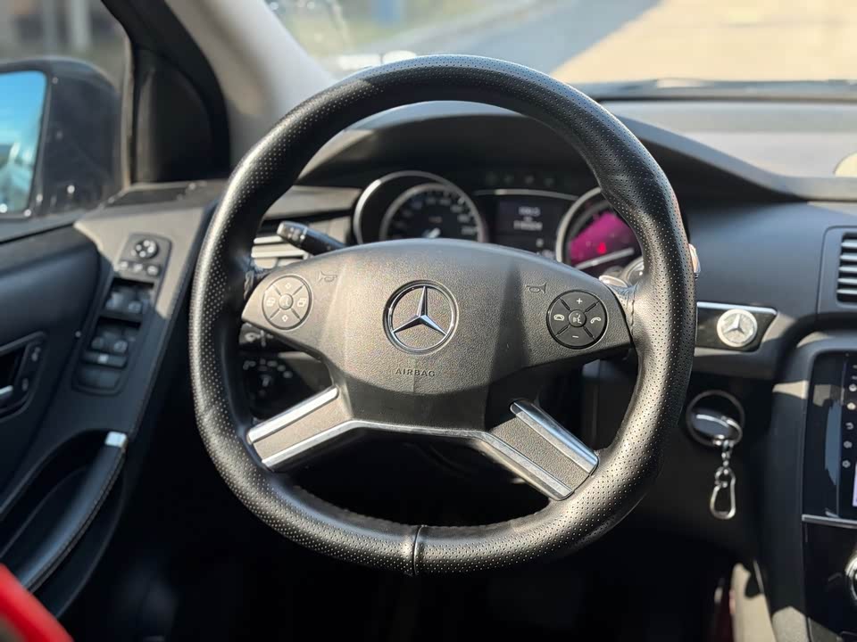 Mercedes-Benz R-class