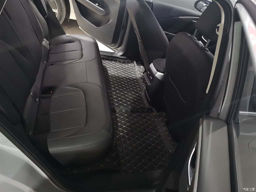 Wuling Starlight, 2024 13
