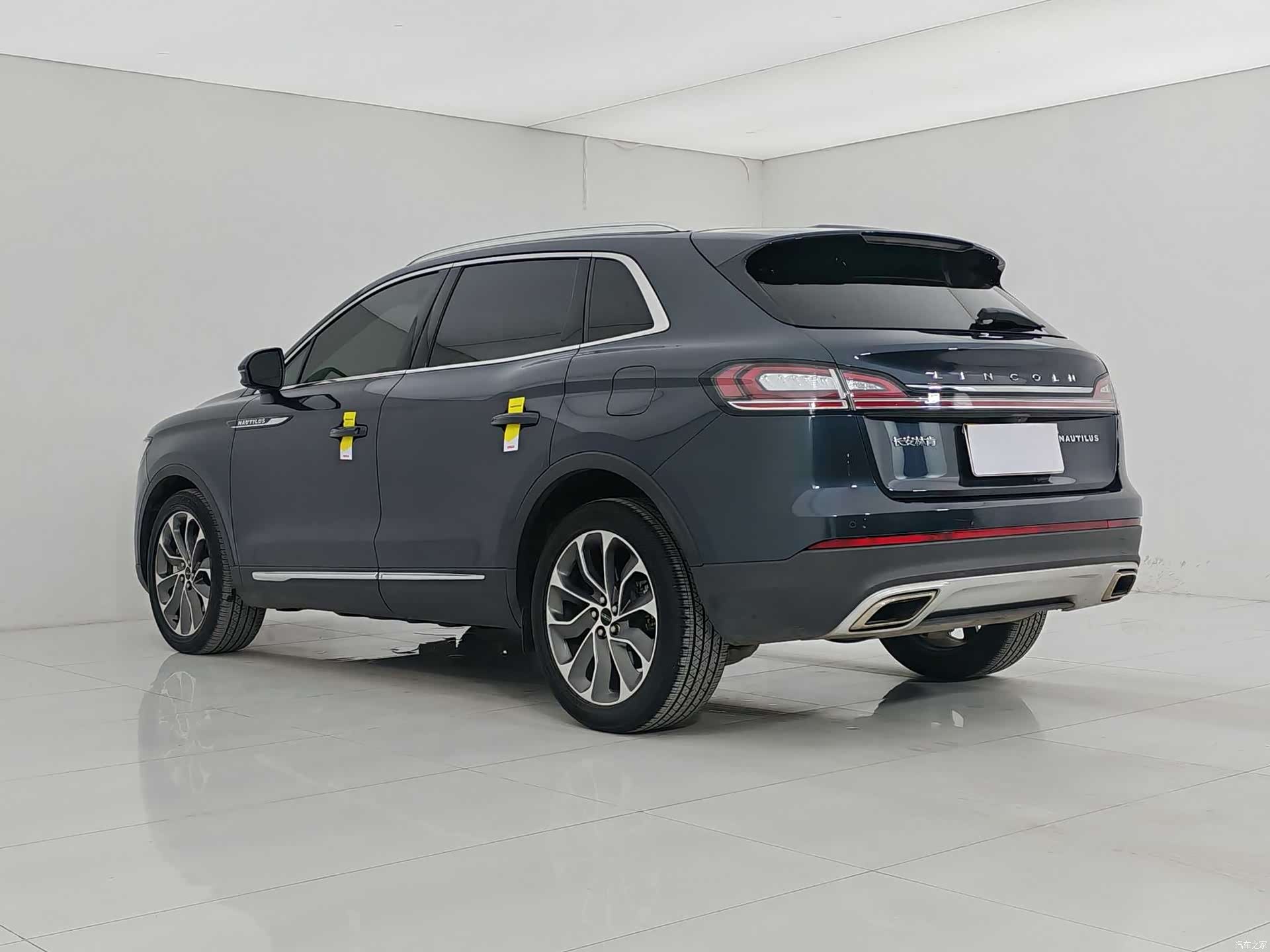 Lincoln Nautilus, 2022 11