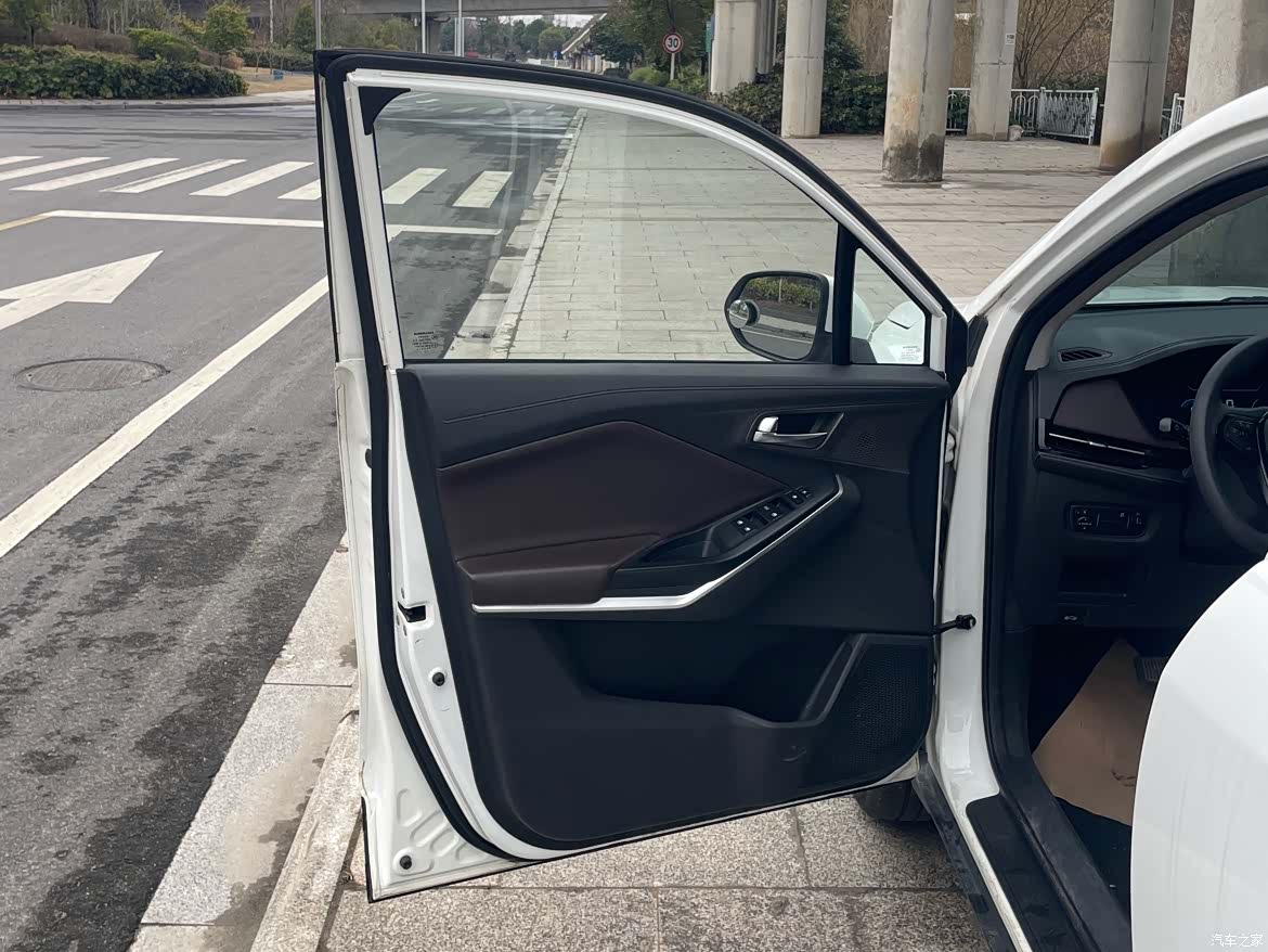 Changan CS15, 2019 8