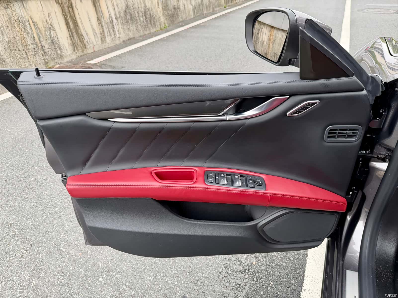Maserati Ghibli, 2021 12