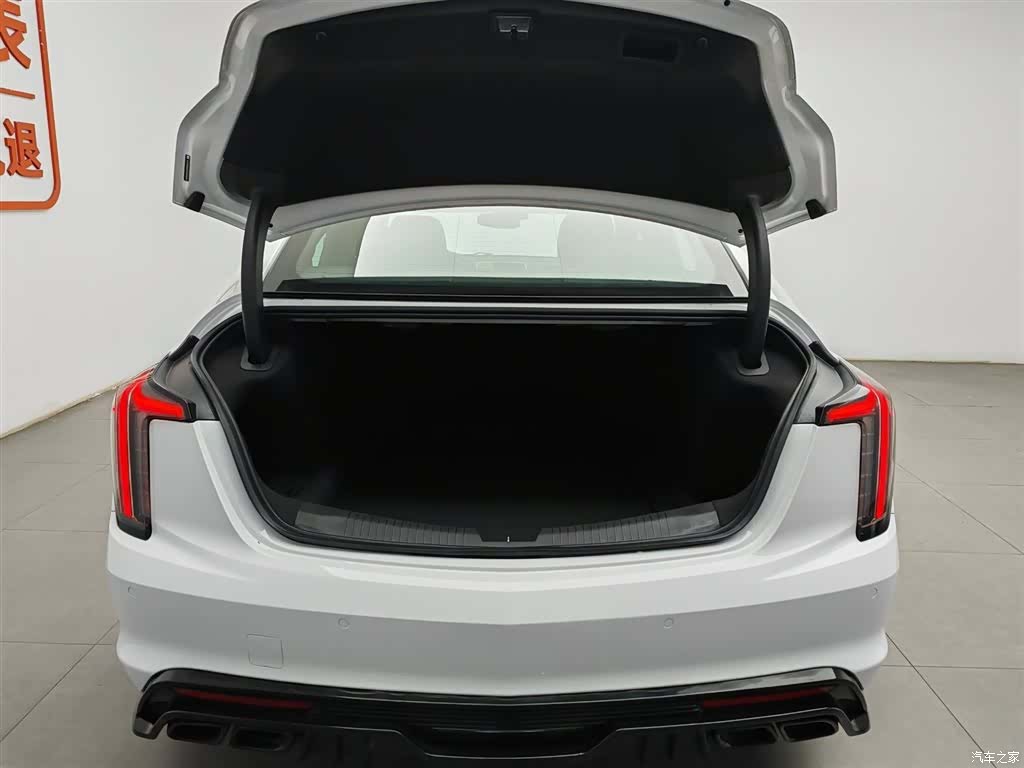 Cadillac CT5, 2022 16