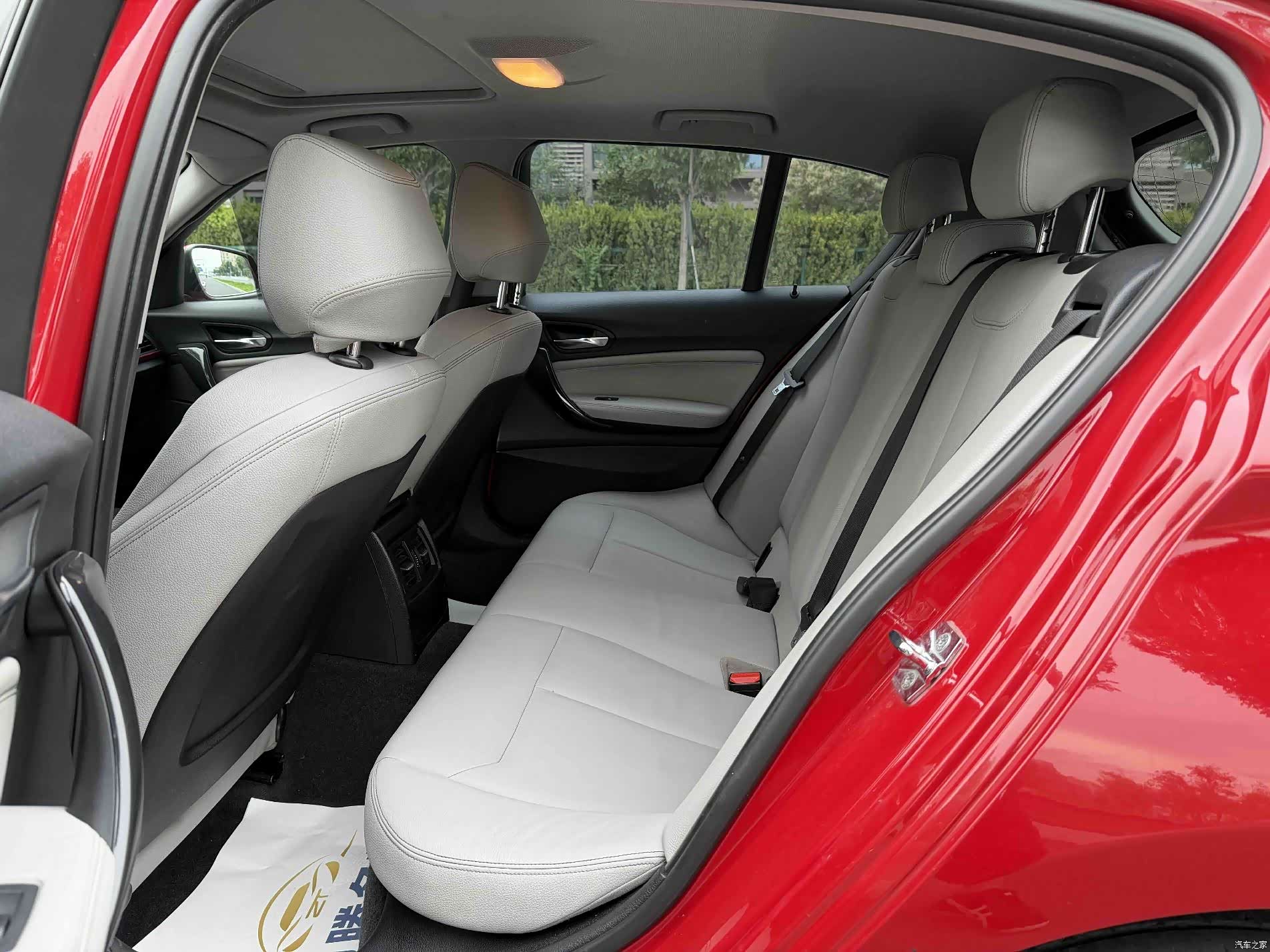 BMW 1 Series, 2012 24