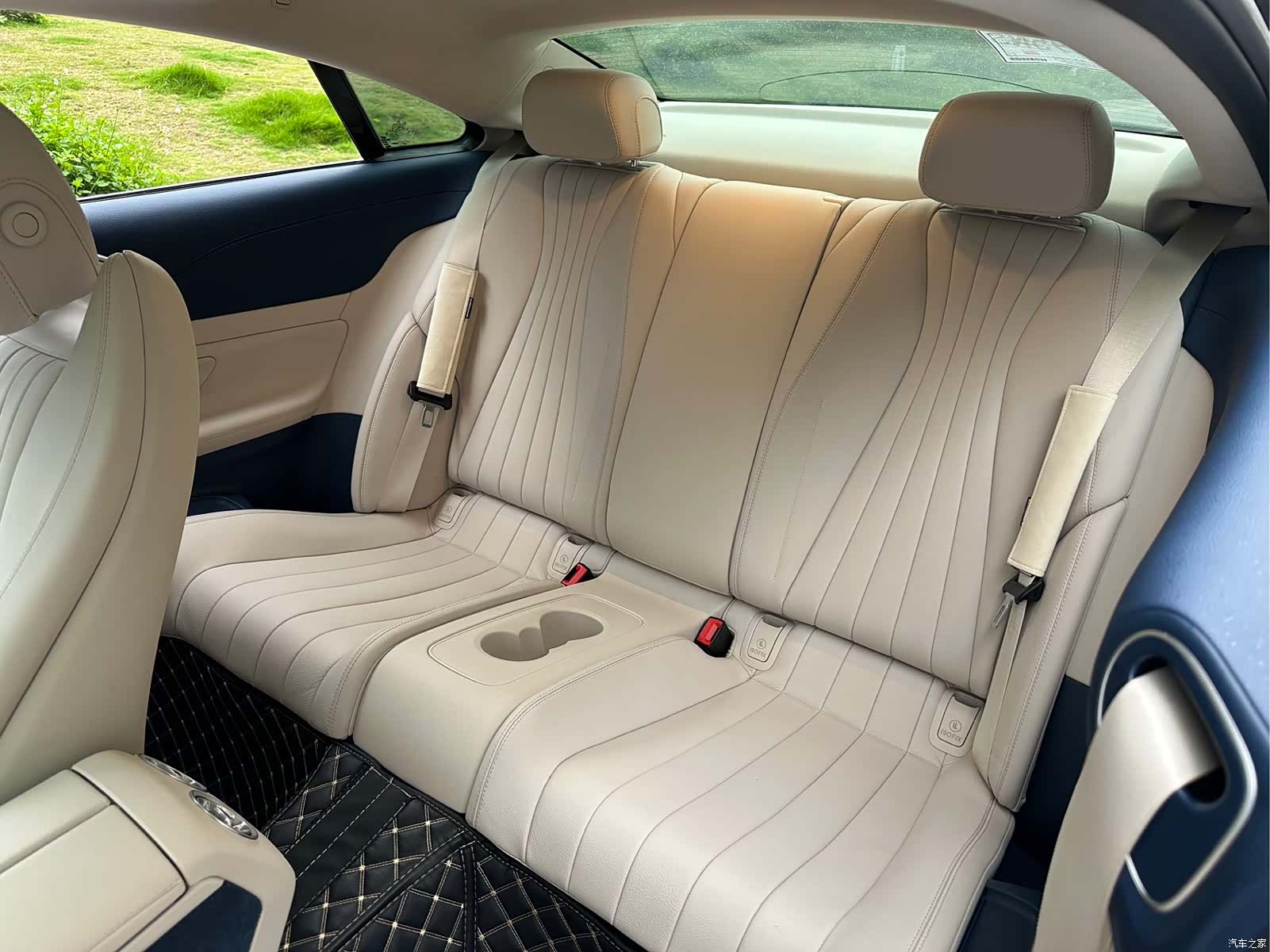 Mercedes-Benz E-Class, 2022 9
