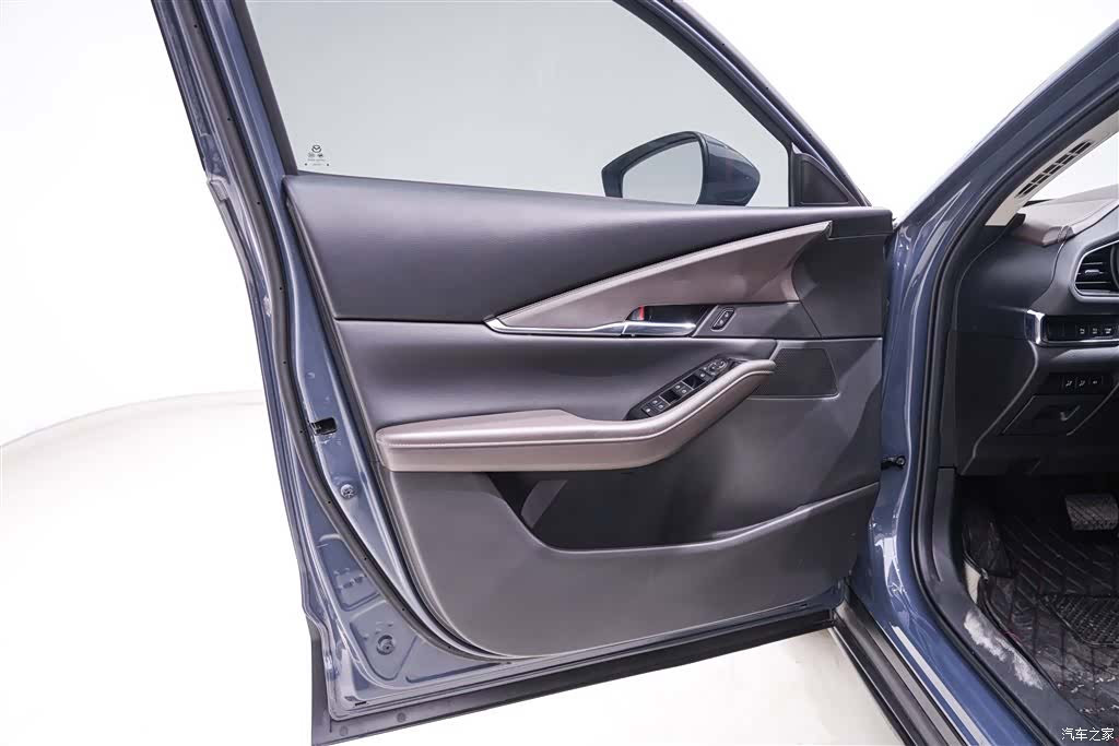 Mazda CX-30, 2021 17