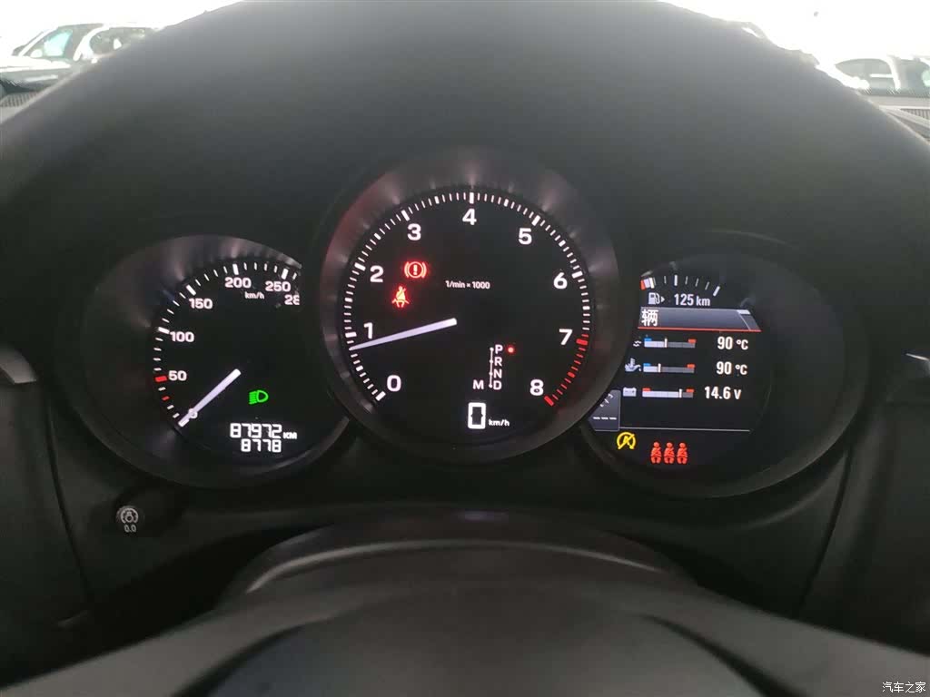 Porsche Macan, 2022 12