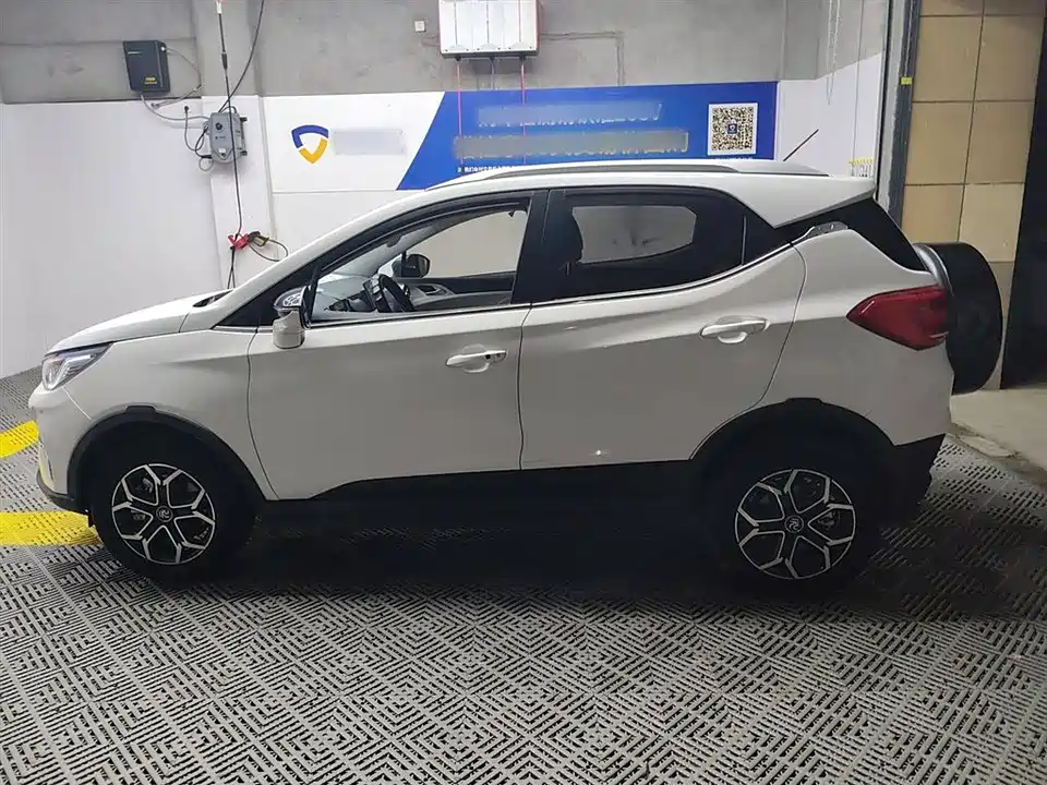 BYD Yuan Pro BYD Yuan Pro