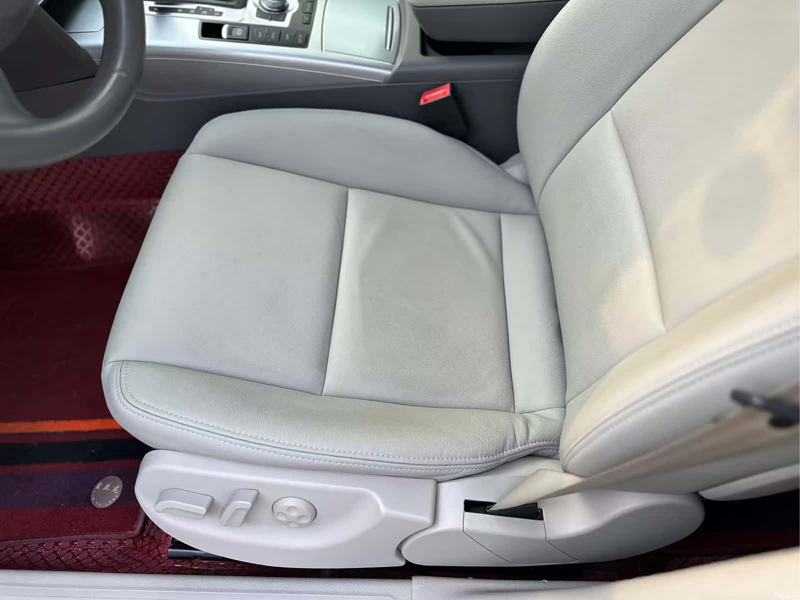 Audi A6L, 2011 9