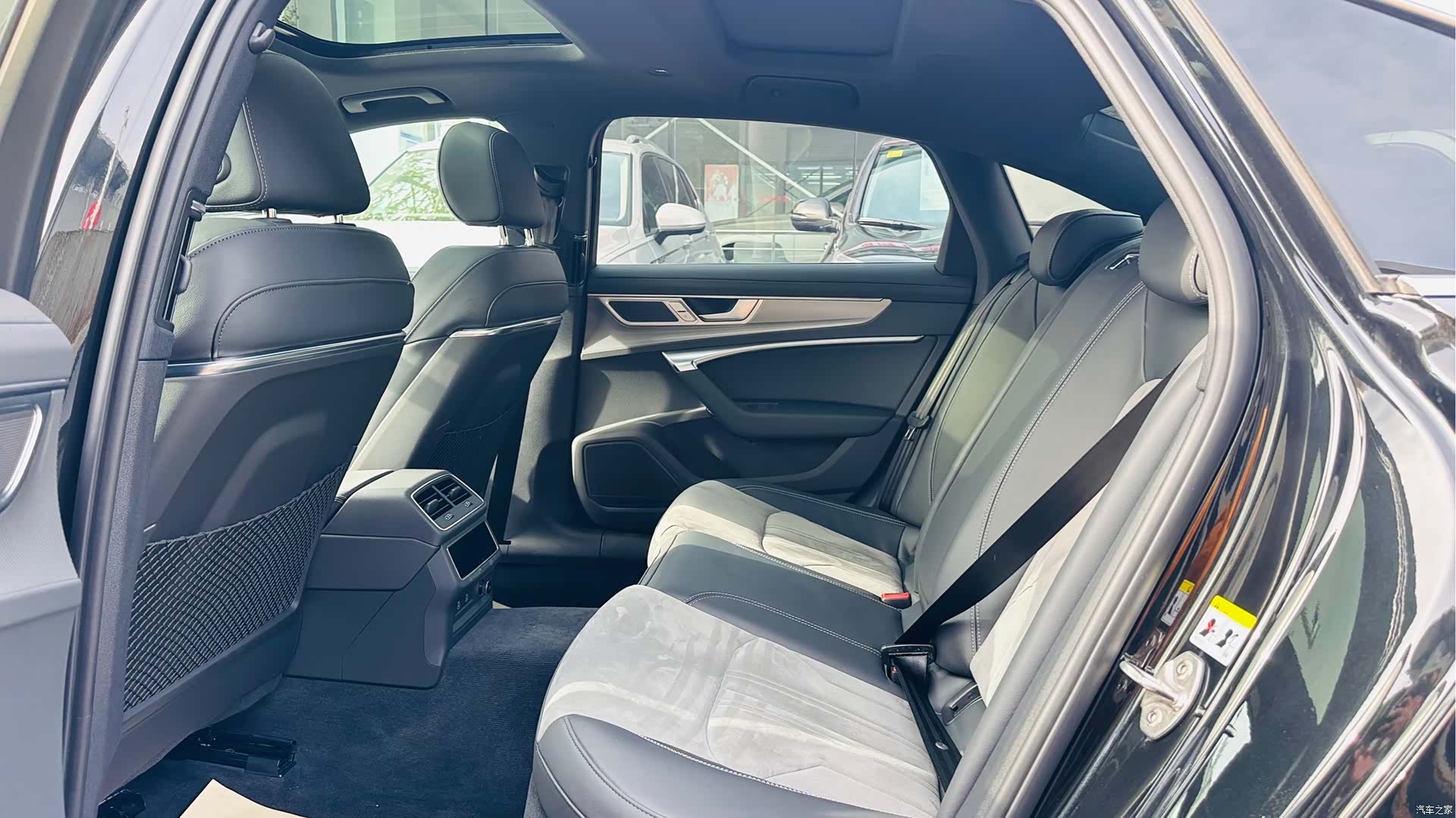 Audi A6L, 2025 8