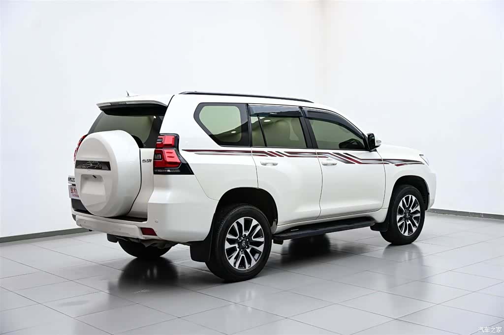 Toyota Prado, 2024 7