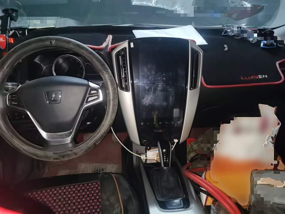 Luxgen Excellent 6 SUV